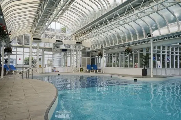 Basingstoke Country Hotel - Havuz
