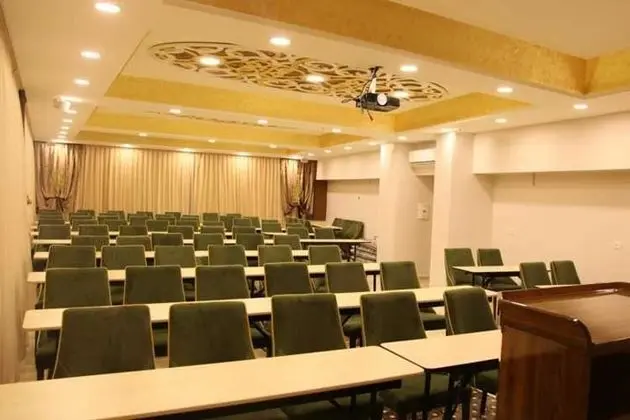 Basmacıoğlu Otel - Toplantı Odası