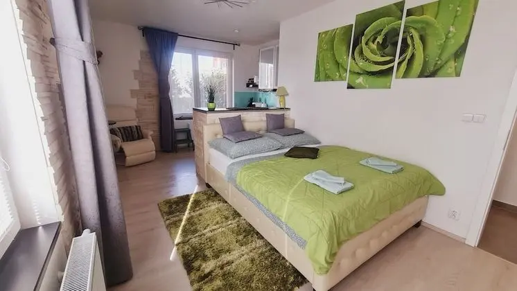 Bastien Studio near Airport