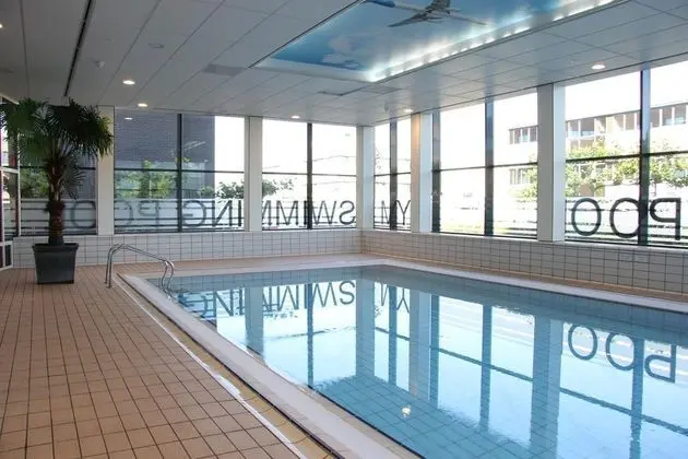 Bastion Hotel Amsterdam Airport - Havuz