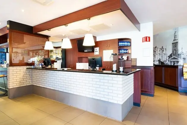 Bastion Hotel Roosendaal - Lobi