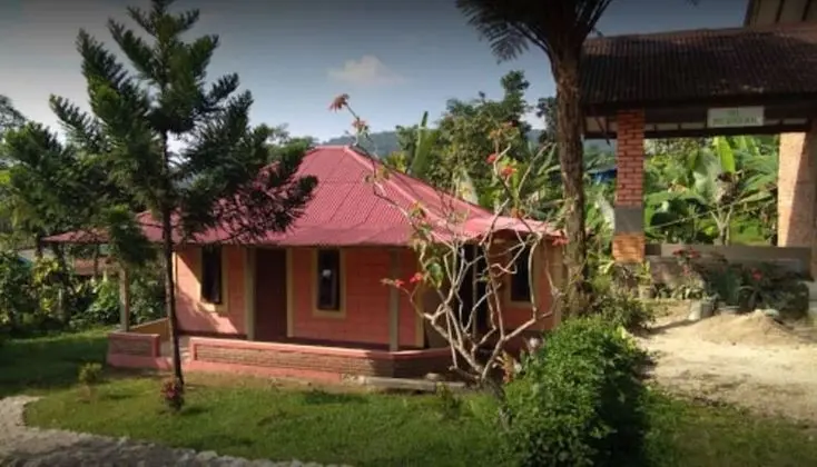 Villa Bata Merah