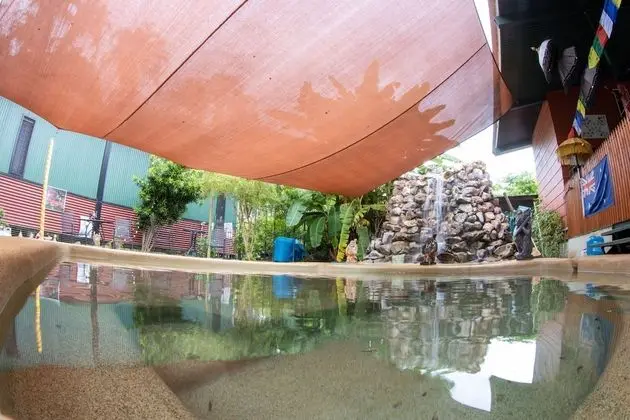 Batchelor Butterfly Farm - Havuz