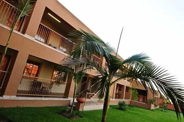 Batter Boys Boutique Hotel - 1