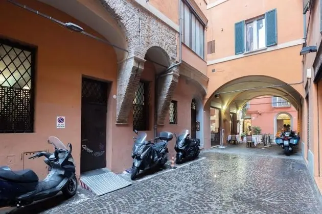 Battibecco in Bologna
