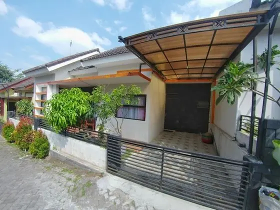 Villa Batu 2 Kamar No.7 dekat Museum Angkut - Dış Mekan
