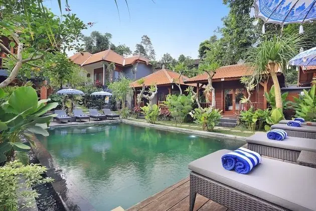 Batu Agung Villas - Havuz