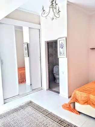 Batumi Wonderland Guest House - Oda