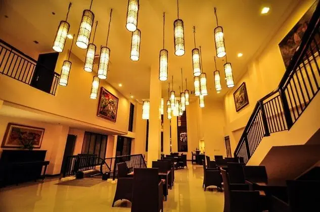 Bauan Plaza Hotel - Lobi