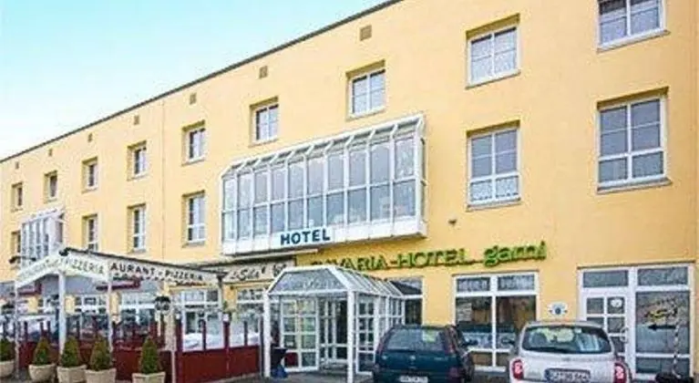 Bavaria Safari Hotel