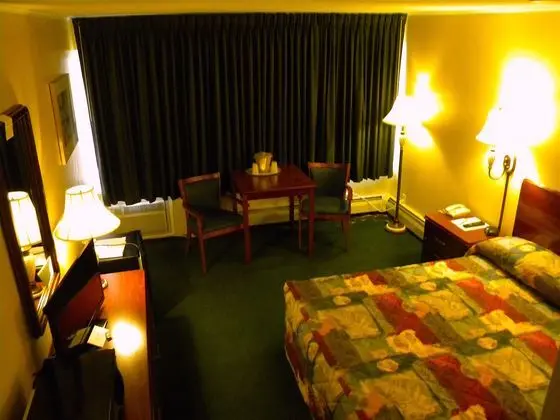 Baxter Park Inn