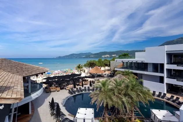 The Bay and Beach Club