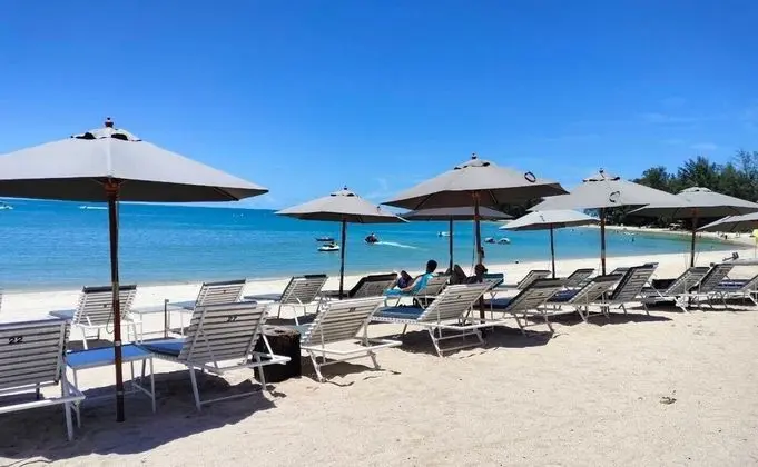 Bay Beach Resort
