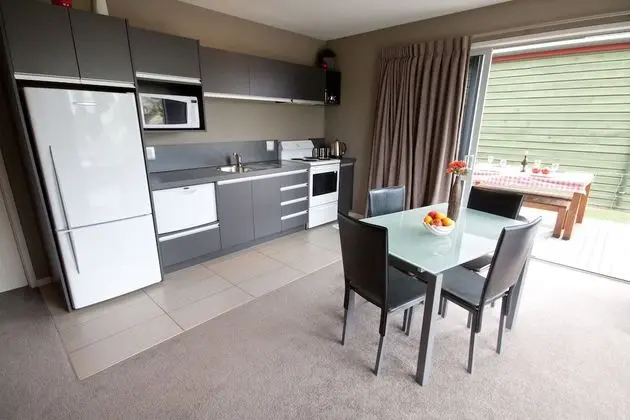 Bay Breeze Accommodation - Mutfak