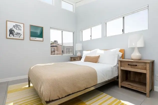 Bay Breeze by Avantstay Bayfront Home w/ Fire Pit & Private Dock in Balboa Peninsula - İç Mekan