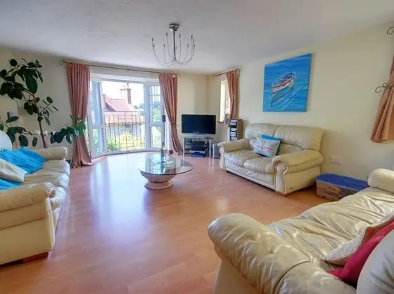 Bay Breeze Combe Martin - Öne Çıkan Resim