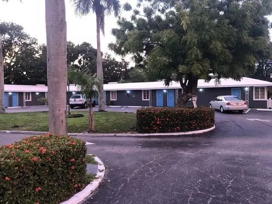 Bay Breeze Inn Bradenton Downtown - Dış Mekan