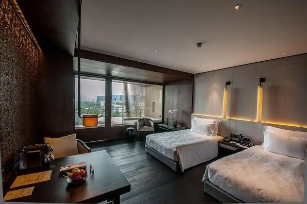 Bay Breeze Hotel - Genel