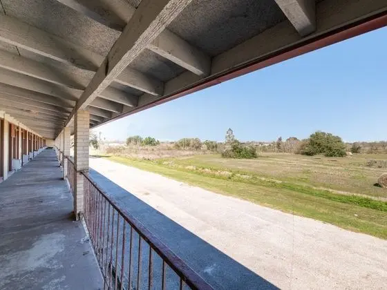 Hotel Bay City TX-35