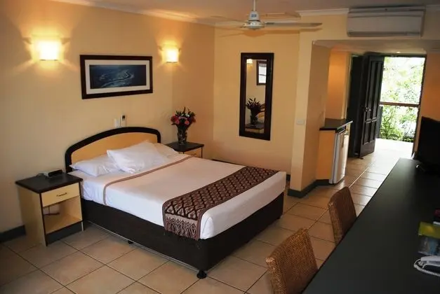 Bay Village Tropical Retreat & Apartments - Oda