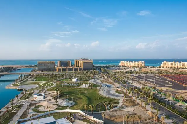 Bay La Sun Hotel and Marina - Plaj