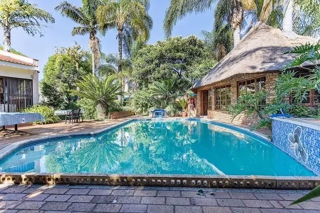 Bay Tree Guest House - Havuz