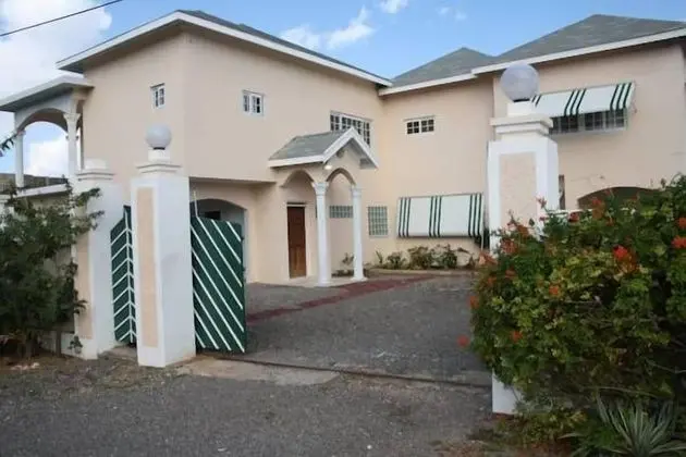 Villa on the Bay By The Vacation Casa - Dış Mekan