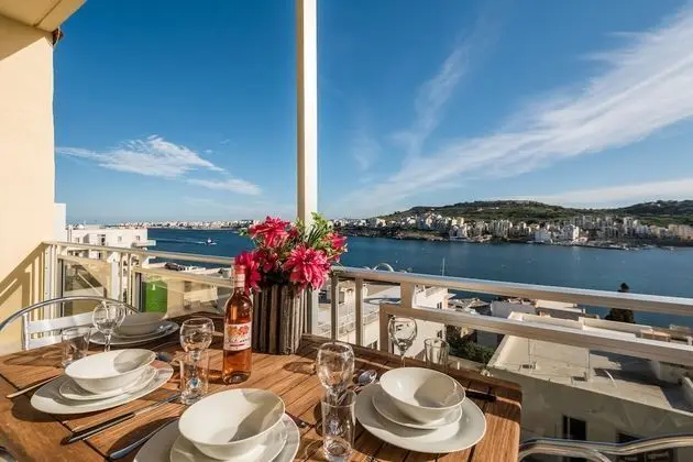 Bay View Apartment by Getaways Malta