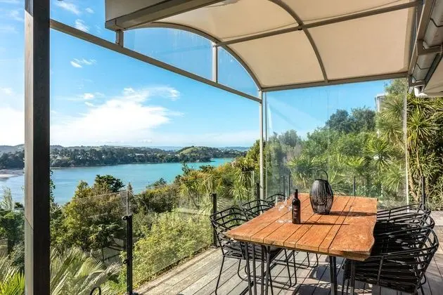 Bay View on Burrell - close to beaches - Dış Mekan
