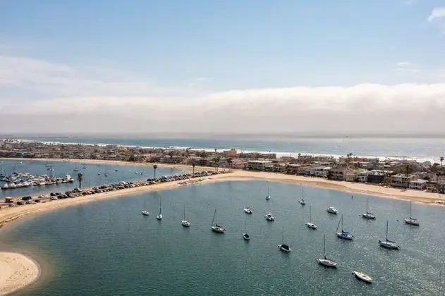 Bay View Buyout A by Avantstay Mission Beach Home on the Sand Sleeps 20 - İç Mekan