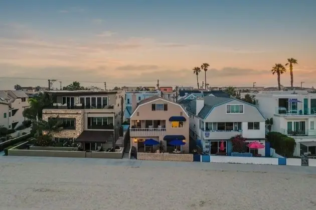 Bay View I by Avantstay Stylish Mission Beach Home on the Sand!
