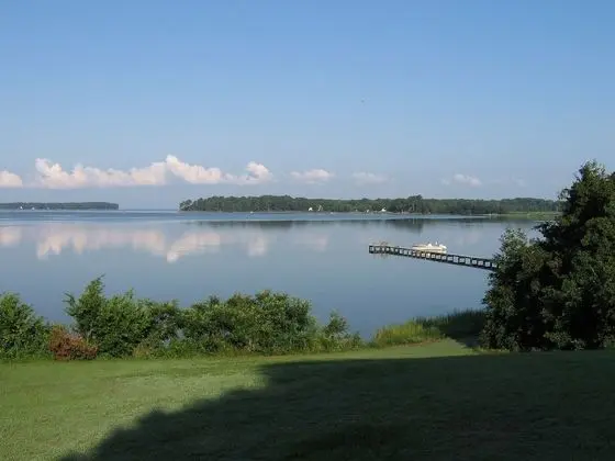 Bay View Waterfront B&B - 1