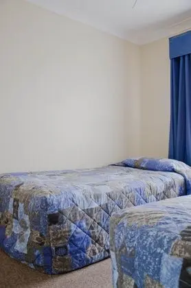 BAYBROOK MOTOR INN