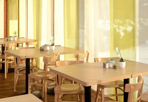 Hotel Bayerisch Meran - Yerinde Yemek