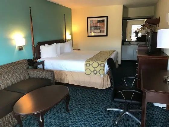 Baymont Inn & Suites Florence by Wyndham