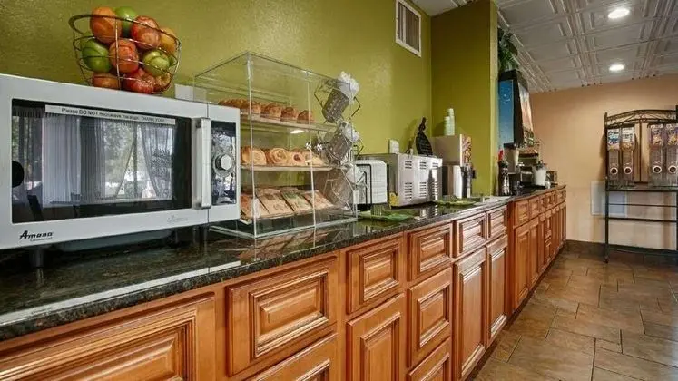 Baymont Inn & Suites Goodlettsville