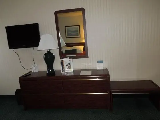 Baymont Inn & Suites Queensbury/Lake George