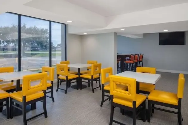 Baymont Inn & Suites by Wyndham Hammond - Yerinde Yemek