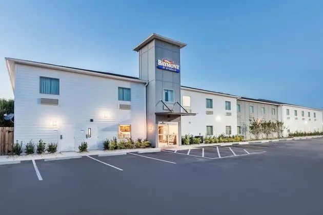 Baymont by Wyndham Baton Rouge - Dış Mekan