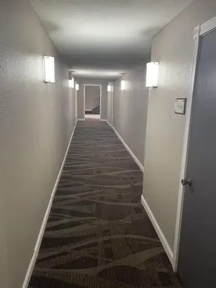 Baymont by Wyndham Bellevue / Omaha - İç Mekan