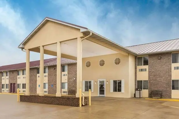 Baymont by Wyndham Bowling Green