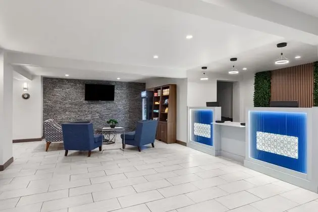 Baymont by Wyndham Dothan - Lobi