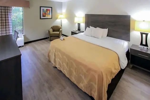 Baymont by Wyndham Fayetteville I-95 - Oda