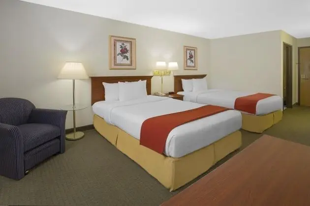 Baymont by Wyndham Freeport