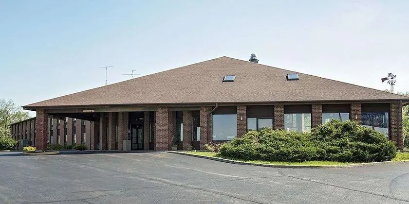 Baymont by Wyndham Harvard - 1