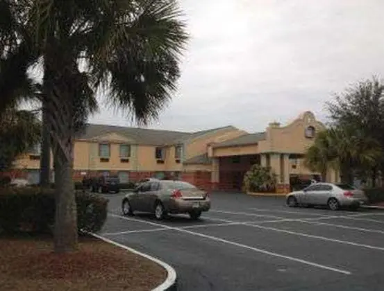 Baymont by Wyndham Hinesville Fort Stewart Area
