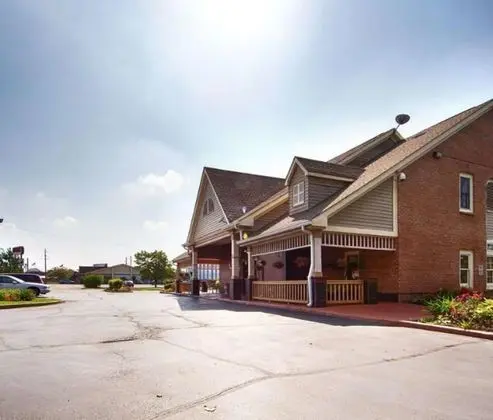 BAYMONT BY WYNDHAM INDIANAPOLIS NORTHWEST