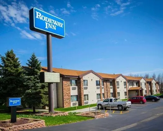 BAYMONT BY WYNDHAM JOLIET