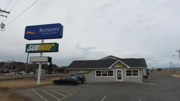 Baymont by Wyndham Marinette