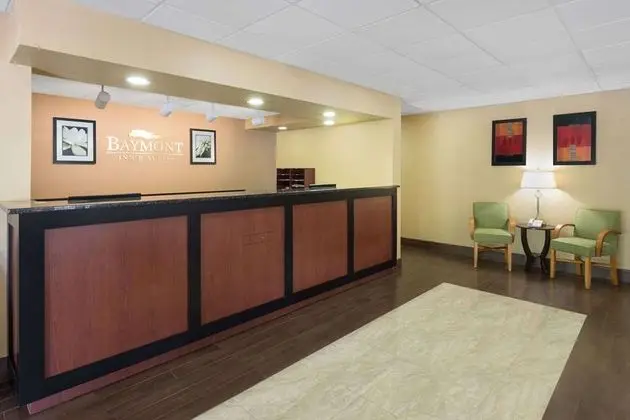 Baymont by Wyndham Orangeburg North - Lobi